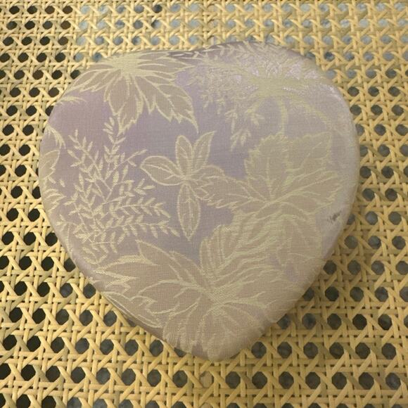 VTG Mundi Jewelry Presentation Travel Box Lavender Cream Damask Heart Brocade - Picture 3 of 14